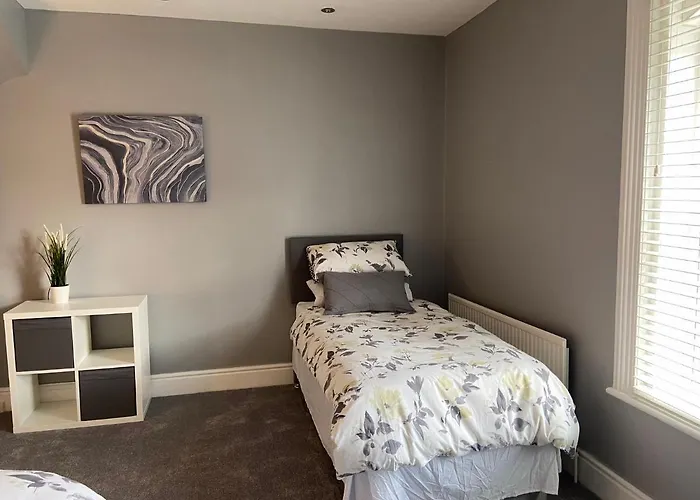 Bridge Street Apartment